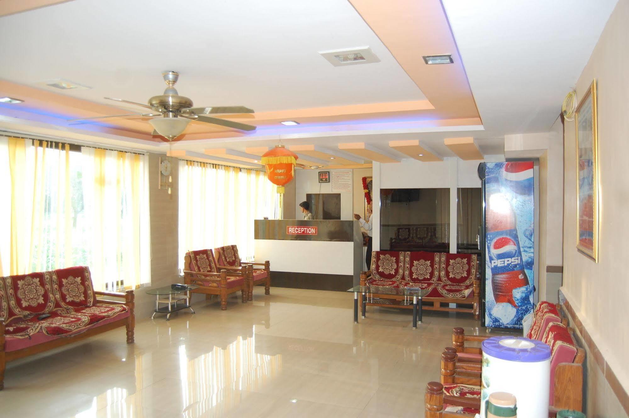Hotel Sai Shraddha Shirdi Exterior foto